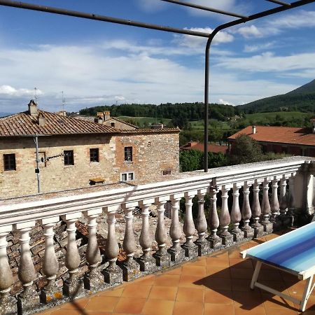 Mansarda Con Solarium Panoramico Su Centro Storico Di Sarteano Vicino Alle Famose Terme Della Val D'Orcia Appartement Buitenkant foto