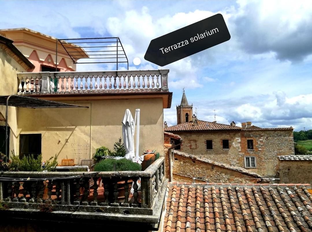 Mansarda Con Solarium Panoramico Su Centro Storico Di Sarteano Vicino Alle Famose Terme Della Val D'Orcia Appartement Buitenkant foto